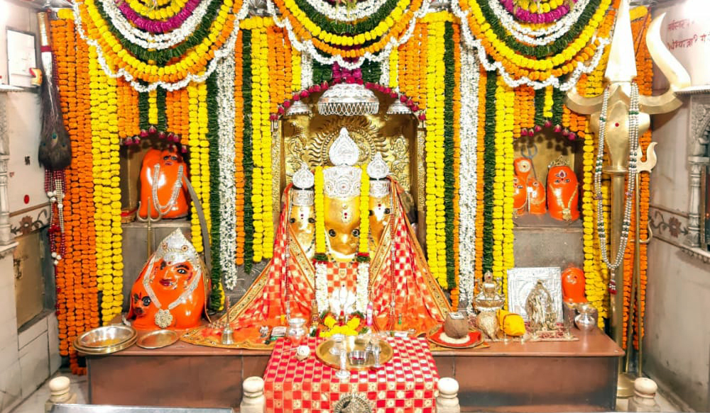 Baglamukhi Mata Nalkheda Flower Decoration